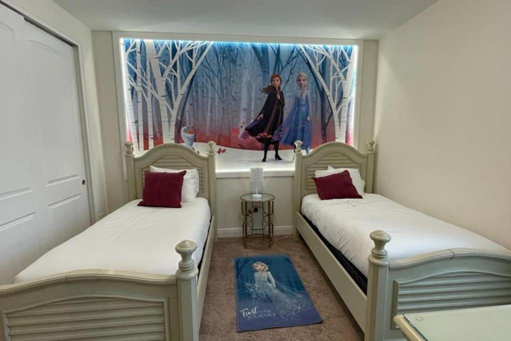 Hébergement de vacances Gorgeous Remo 8 Bedroom At Encore Next To